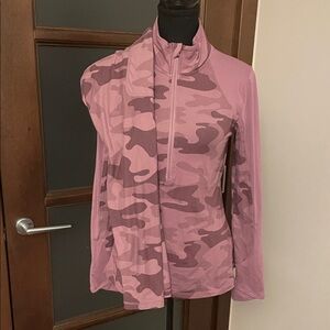 4/25$ Bundle of Women's Pink Camo Top and Tights Set